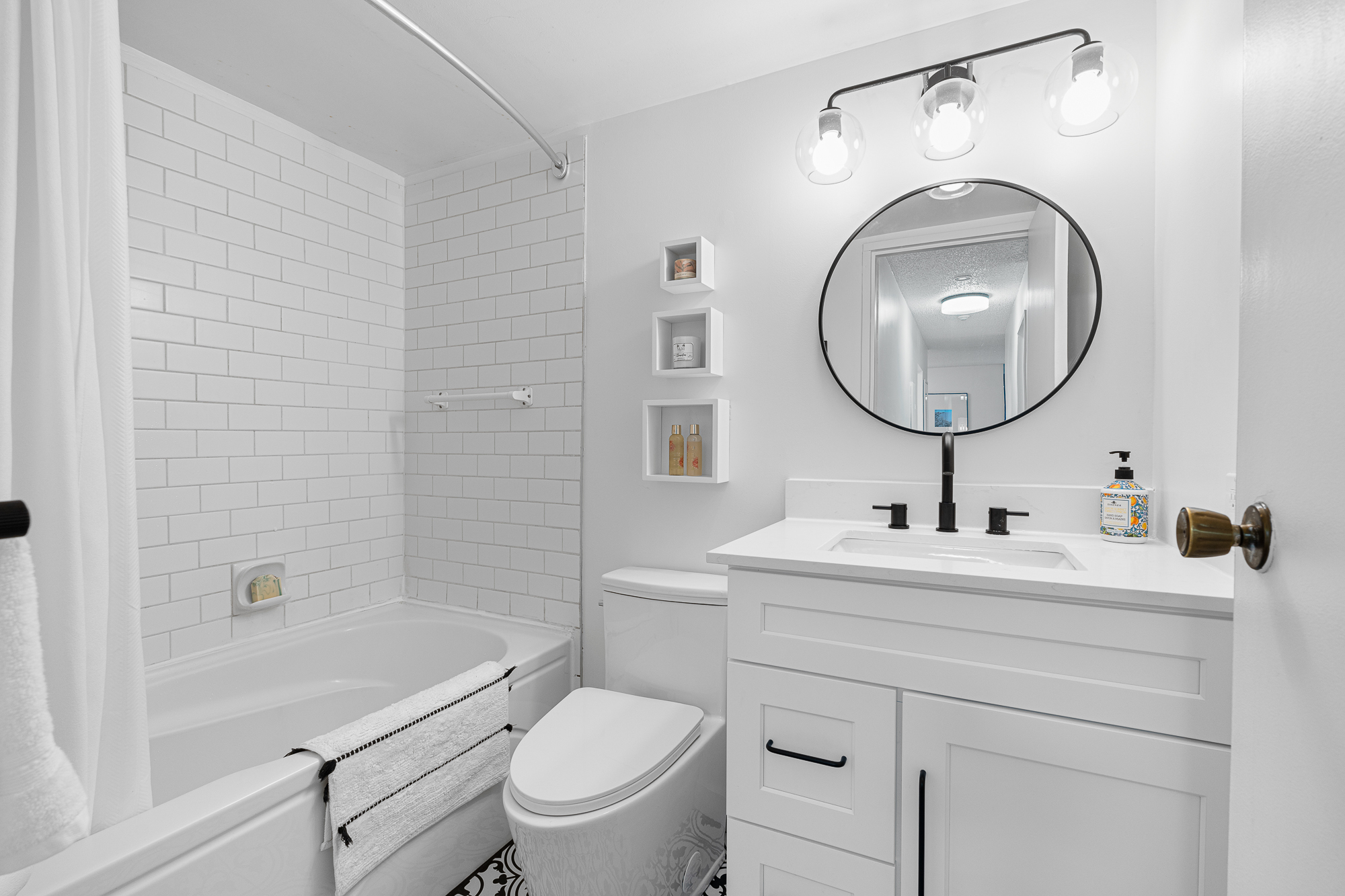 #105 – 1875 W 8th Avenue